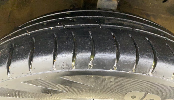 2014 Maruti Wagon R 1.0 VXI, Petrol, Manual, 54,851 km, Right Front Tyre Tread