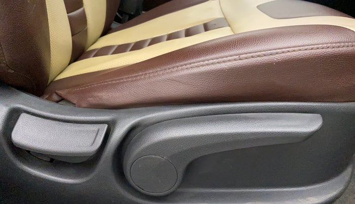 2019 Hyundai Verna 1.6 SX VTVT (O), Petrol, Manual, 32,226 km, Driver Side Adjustment Panel