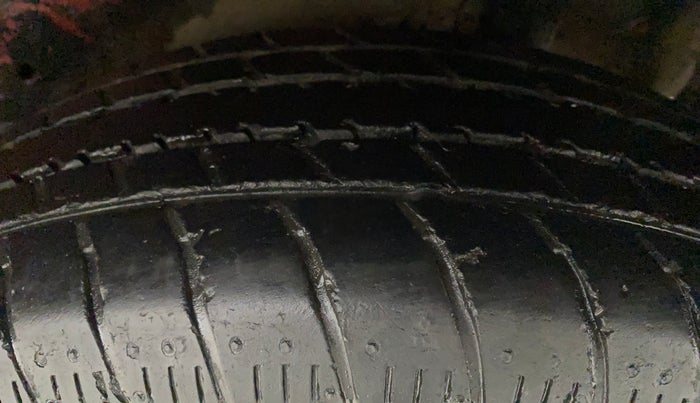 2017 Maruti Celerio VXI AMT, Petrol, Automatic, 80,099 km, Left Rear Tyre Tread