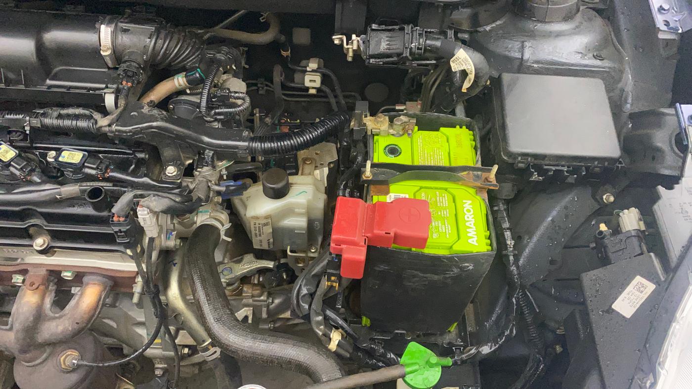 2020 Maruti Swift VXI AMT, Petrol, Automatic, 39,595 km, Engine View - Left
