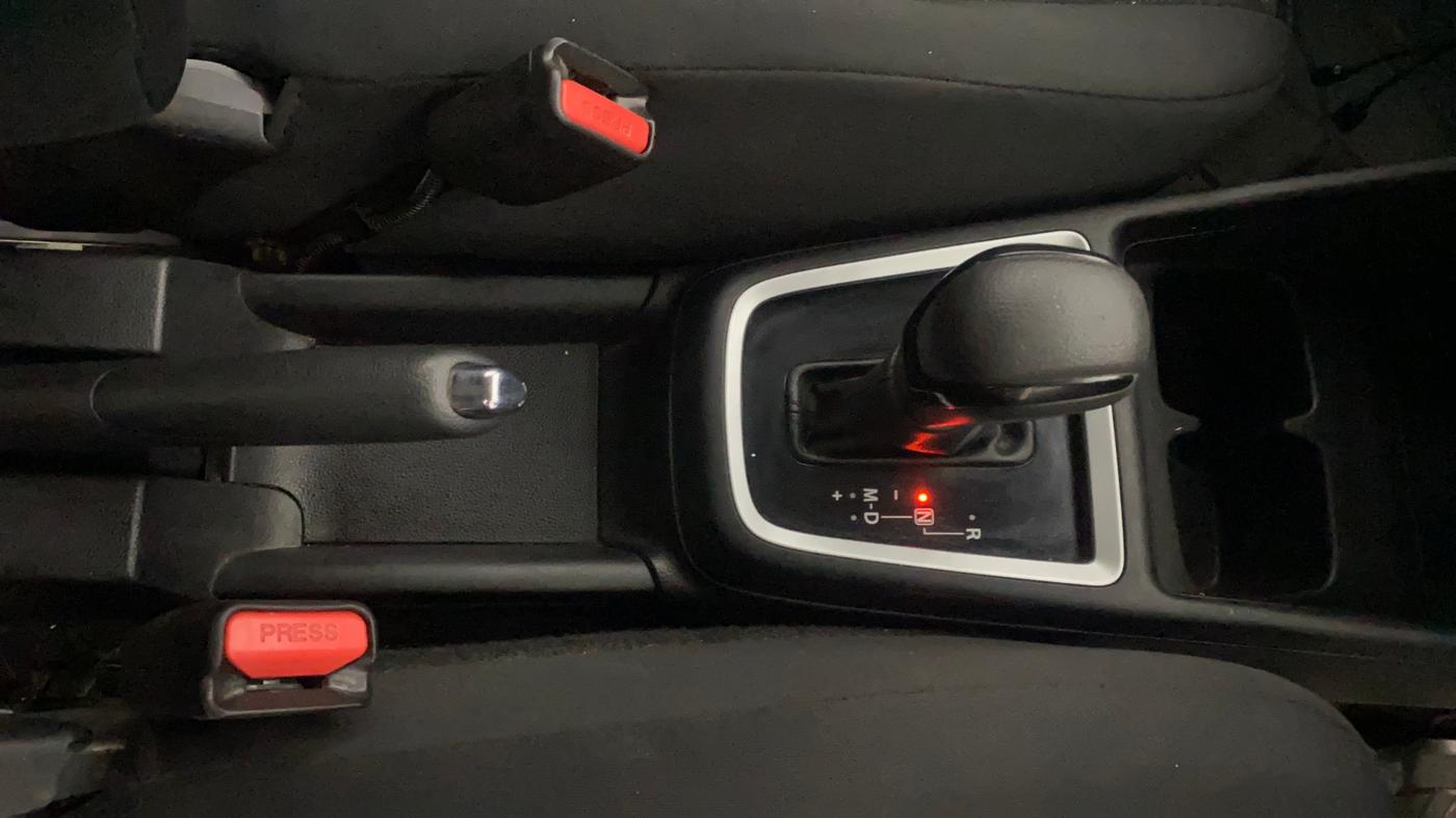 2020 Maruti Swift VXI AMT, Petrol, Automatic, 39,595 km, Gear Lever