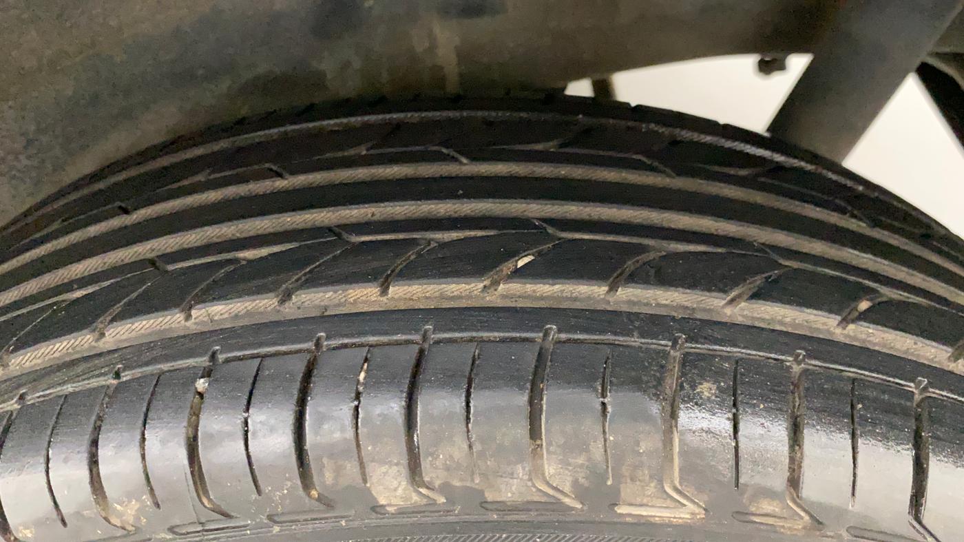2017 Maruti Wagon R 1.0 VXI AMT, Petrol, Automatic, 36,404 km, Left Rear Tyre Tread