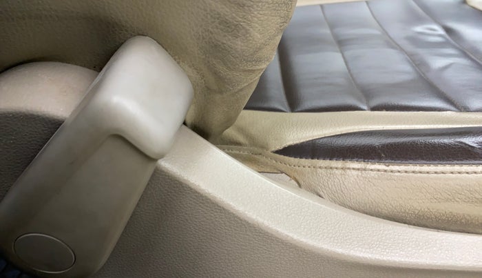 2012 Volkswagen Polo TRENDLINE 1.2L DIESEL, Diesel, Manual, 86,141 km, Driver Side Adjustment Panel