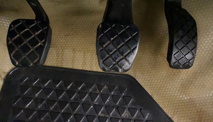 2012 Volkswagen Polo TRENDLINE 1.2L DIESEL, Diesel, Manual, 86,141 km, Pedals