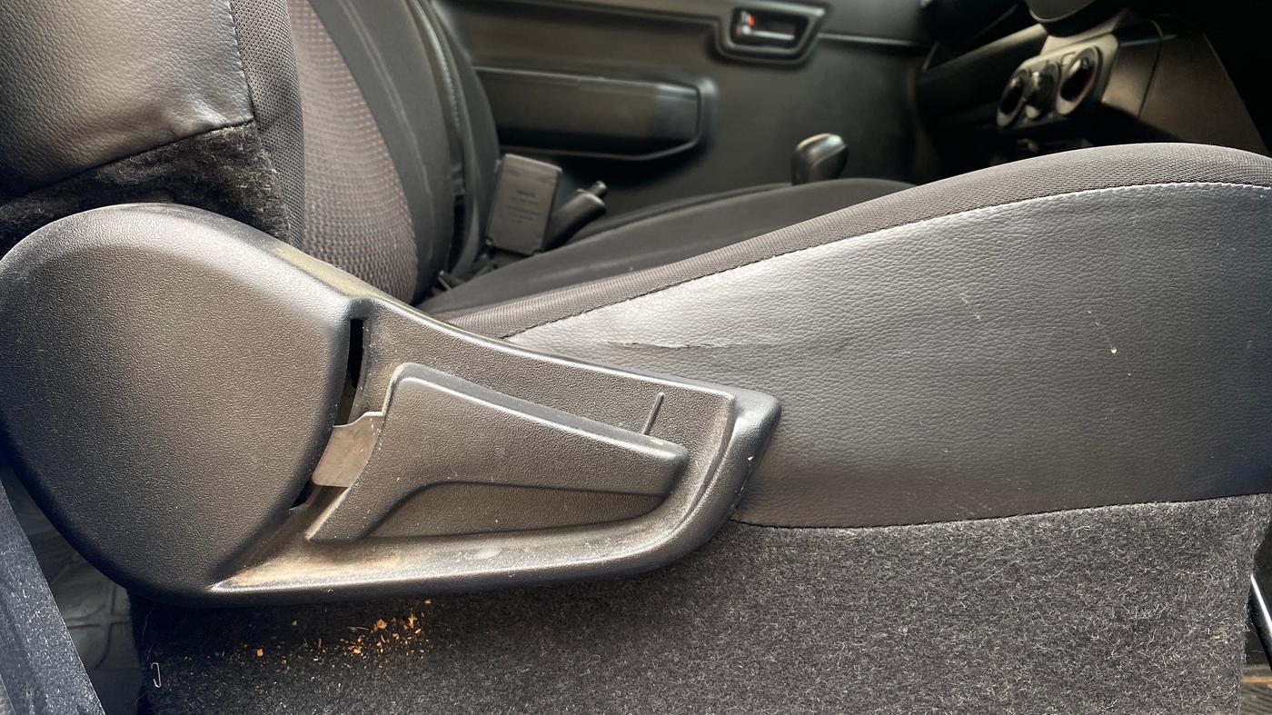 2019 Maruti S PRESSO VXI PLUS AMT, Petrol, Automatic, 65,473 km, Driver Side Adjustment Panel