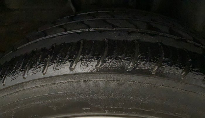 2021 Tata ALTROZ XT PETROL, Petrol, Manual, 61,105 km, Left Rear Tyre Tread