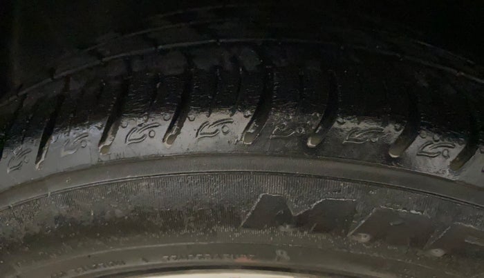 2021 Tata ALTROZ XT PETROL, Petrol, Manual, 61,105 km, Left Front Tyre Tread