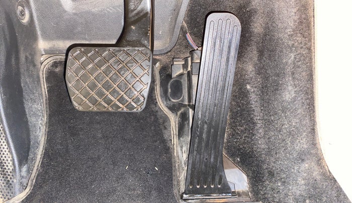 2014 Skoda Superb ELEGANCE 1.8 TSI AT, Petrol, Automatic, 64,620 km, Pedals