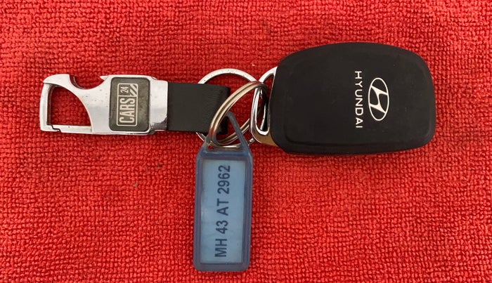 2015 Hyundai i20 Active 1.4 SX, Diesel, Manual, 1,04,933 km, Key Close Up