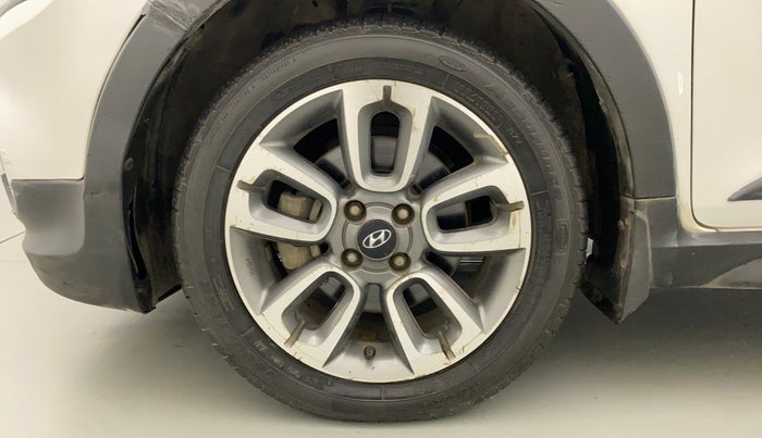 2015 Hyundai i20 Active 1.4 SX, Diesel, Manual, 1,04,933 km, Left Front Wheel