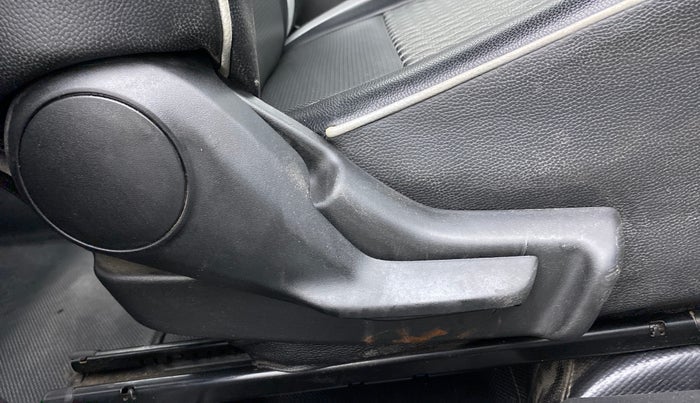 2017 Maruti Baleno DELTA PETROL 1.2, Petrol, Manual, 83,688 km, Driver Side Adjustment Panel