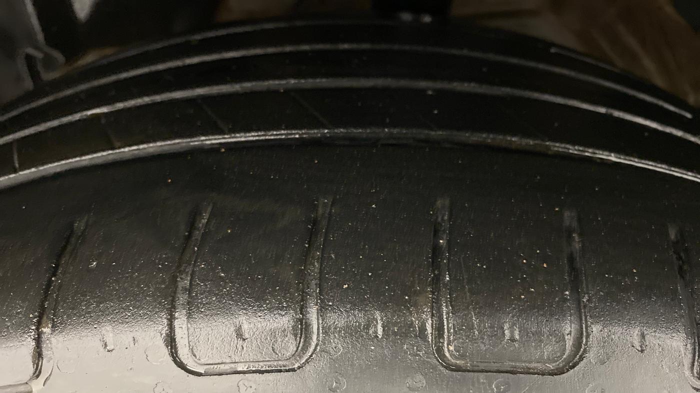 2021 MG HECTOR PLUS SMART 2.0 6STR, Diesel, Manual, 25,192 km, Left Front Tyre Tread