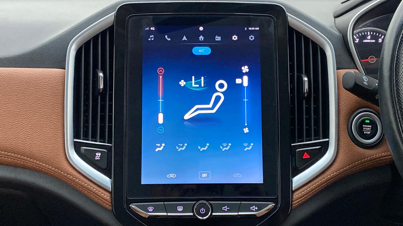 2021 MG HECTOR PLUS SMART 2.0 6STR, Diesel, Manual, 25,192 km, Automatic Climate Control