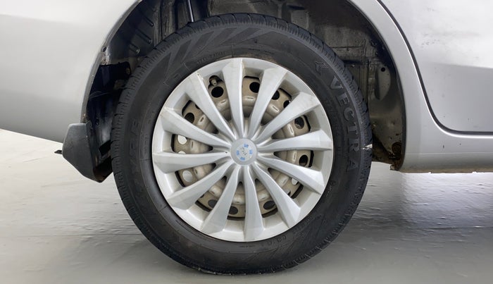 2014 Honda Amaze 1.2 EMT I VTEC, Petrol, Manual, 27,324 km, Right Rear Wheel