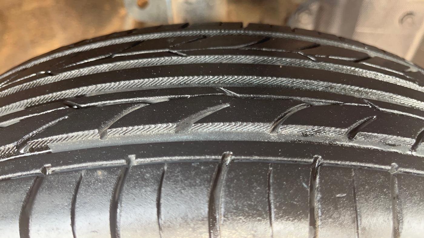 2014 Nissan Micra Active XV, Petrol, Manual, 1,45,363 km, Right Front Tyre Tread