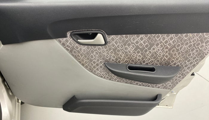 2019 Maruti Alto 800 LXI, Petrol, Manual, 16,380 km, Driver Side Door Panels Control