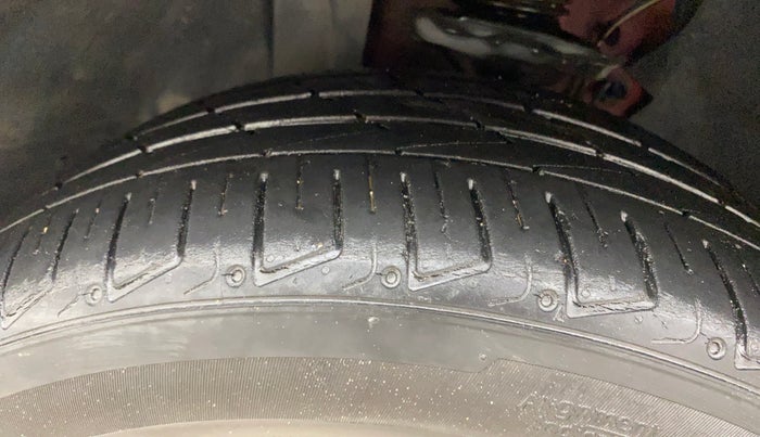 2020 Volkswagen TIGUAN ALL SPACE 2.0 TSI, Petrol, Automatic, 25,126 km, Left Front Tyre Tread