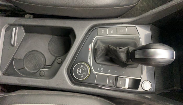2020 Volkswagen TIGUAN ALL SPACE 2.0 TSI, Petrol, Automatic, 25,126 km, Gear Lever