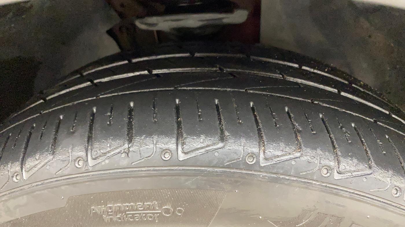 2020 Volkswagen TIGUAN ALL SPACE 2.0 TSI, Petrol, Automatic, 25,509 km, Right Front Tyre Tread