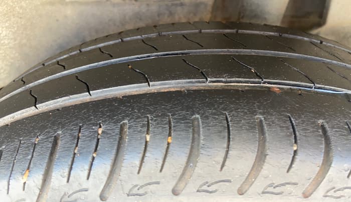2018 Maruti Dzire ZXI AMT, Petrol, Automatic, 91,687 km, Left Rear Tyre Tread