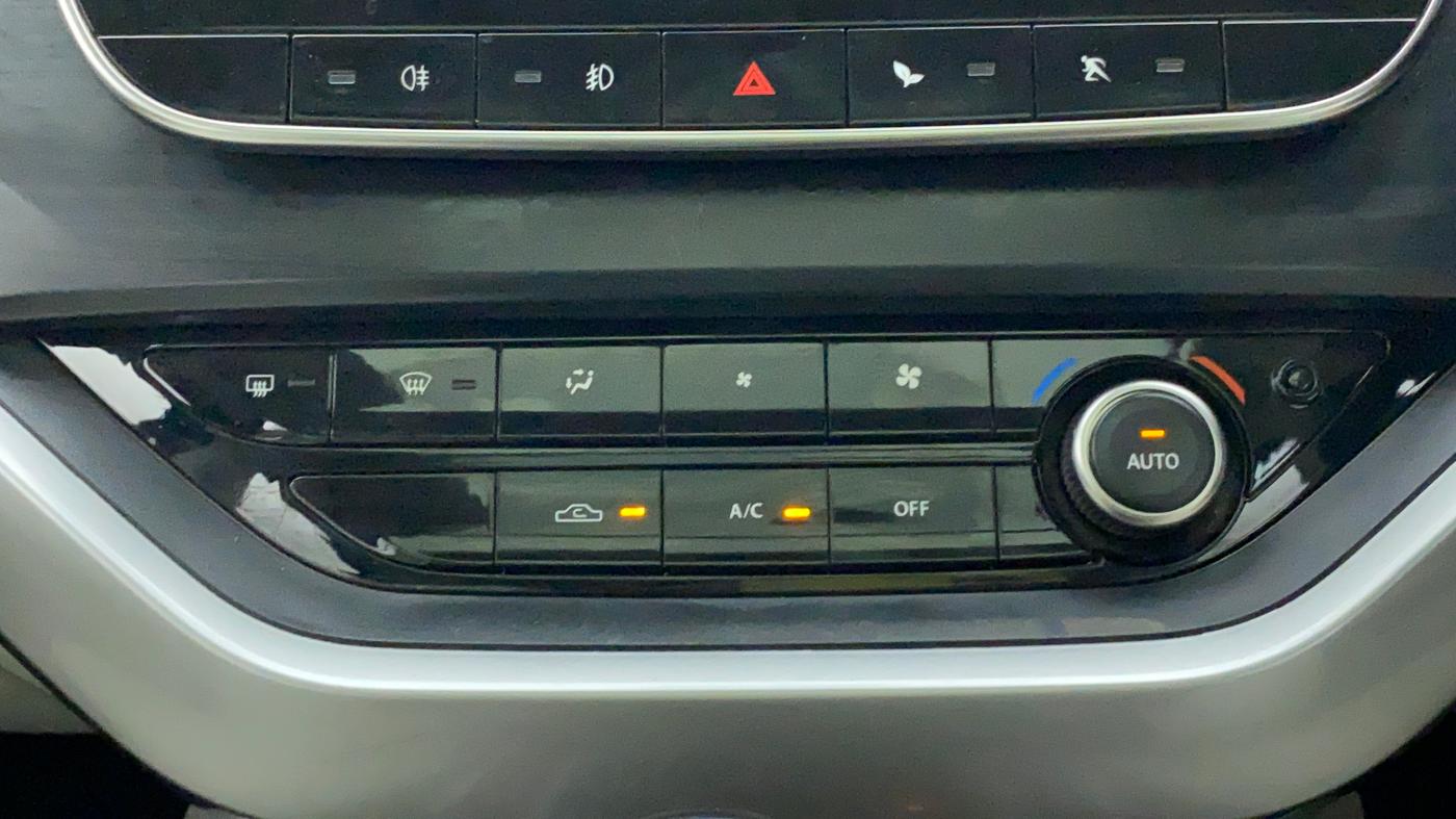 2021 Tata Safari XZA+  KRYOTEC, Diesel, Automatic, 45,865 km, Automatic Climate Control