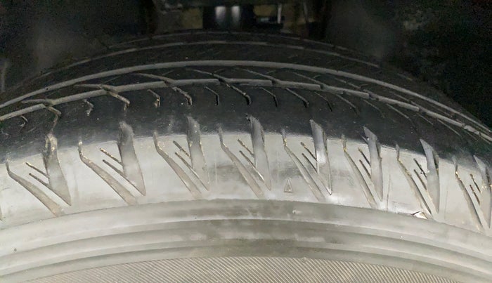 2021 Tata Safari XZA+  KRYOTEC, Diesel, Automatic, 45,865 km, Left Front Tyre Tread