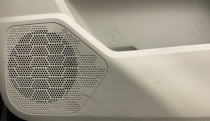 2021 Tata Safari XZA+  KRYOTEC, Diesel, Automatic, 45,865 km, Speaker