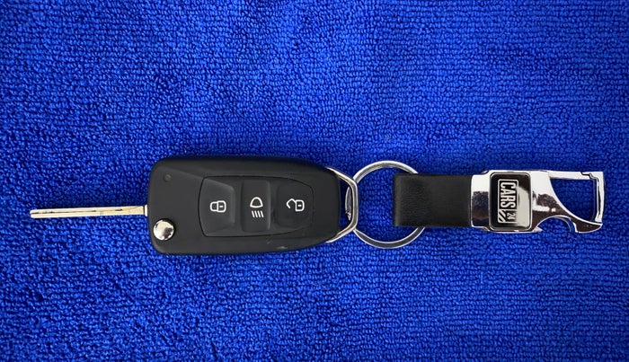 2021 Tata Tiago XZ PLUS PETROL, Petrol, Manual, 28,091 km, Key Close Up