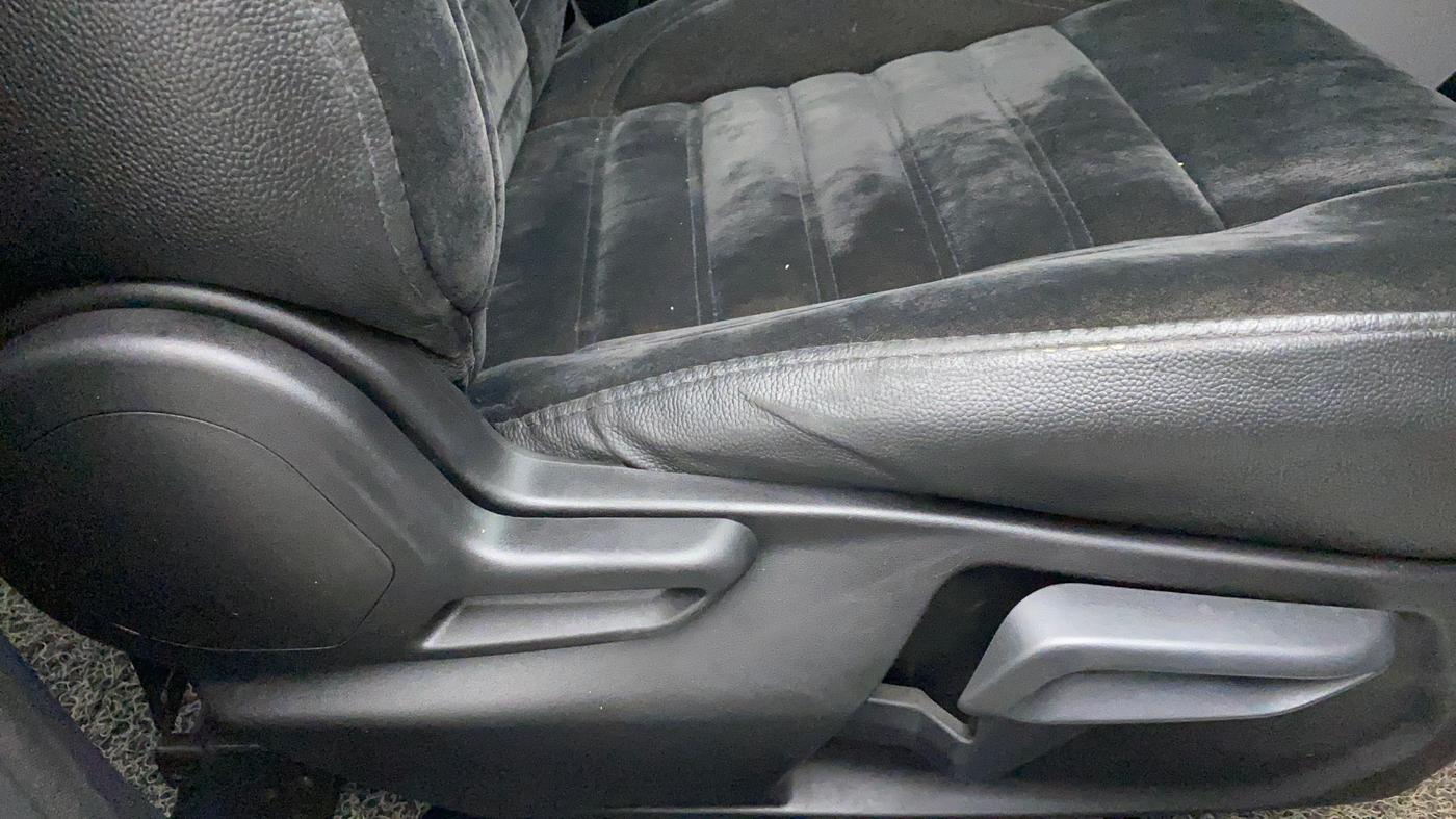2021 Tata Tiago XZ PLUS PETROL, Petrol, Manual, 28,091 km, Driver Side Adjustment Panel