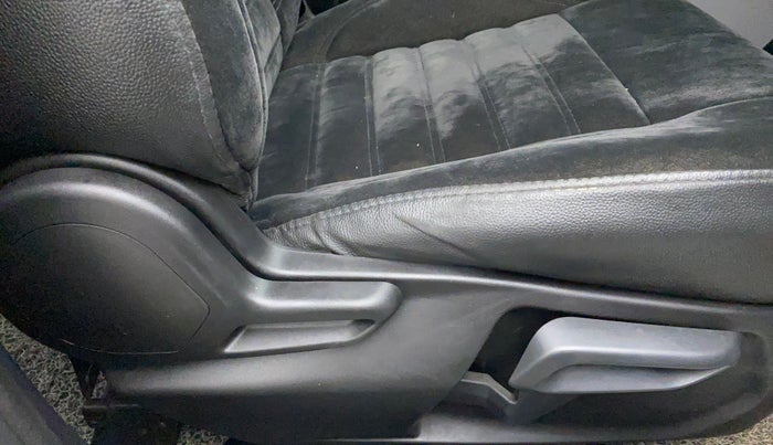 2021 Tata Tiago XZ PLUS PETROL, Petrol, Manual, 28,091 km, Driver Side Adjustment Panel