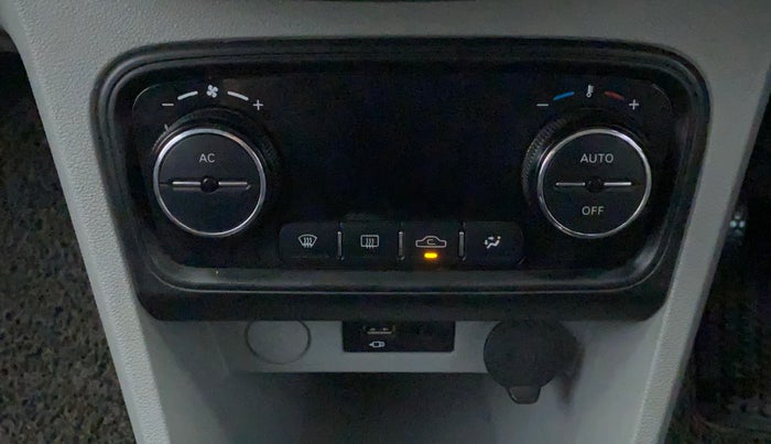 2021 Tata Tiago XZ PLUS PETROL, Petrol, Manual, 28,091 km, Automatic Climate Control