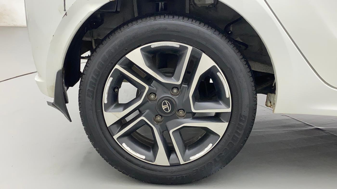 2021 Tata Tiago XZ PLUS PETROL, Petrol, Manual, 28,091 km, Right Rear Wheel