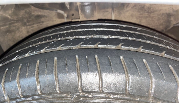 2022 KIA SELTOS HTK PLUS 1.5 IMT, Petrol, Manual, 32,615 km, Right Front Tyre Tread