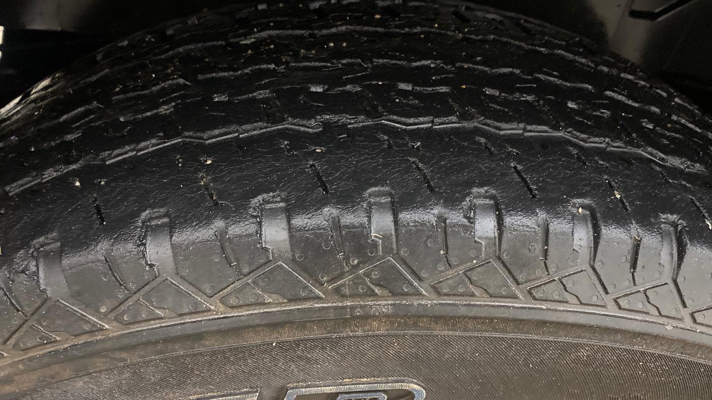 2021 Mahindra Thar LX PETROL HT 4WD AT, Petrol, Automatic, 55,979 km, Right Rear Tyre Tread