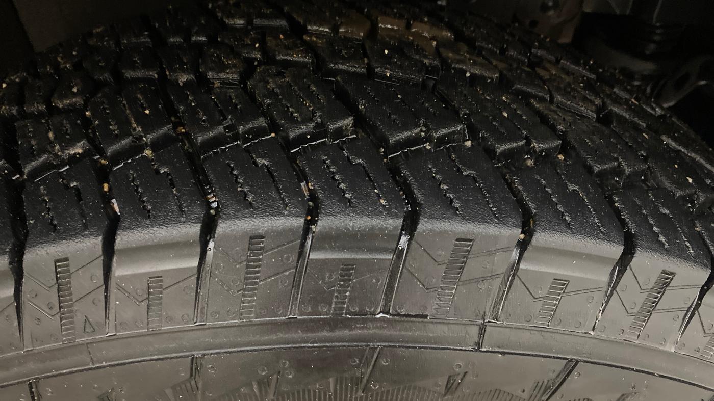 2021 Mahindra Thar LX PETROL HT 4WD AT, Petrol, Automatic, 55,979 km, Right Front Tyre Tread