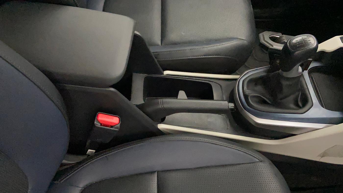 2024 KIA CARENS Premium (O) 1.5 Petrol 7 STR, Petrol, Manual, 9,445 km, Gear Lever