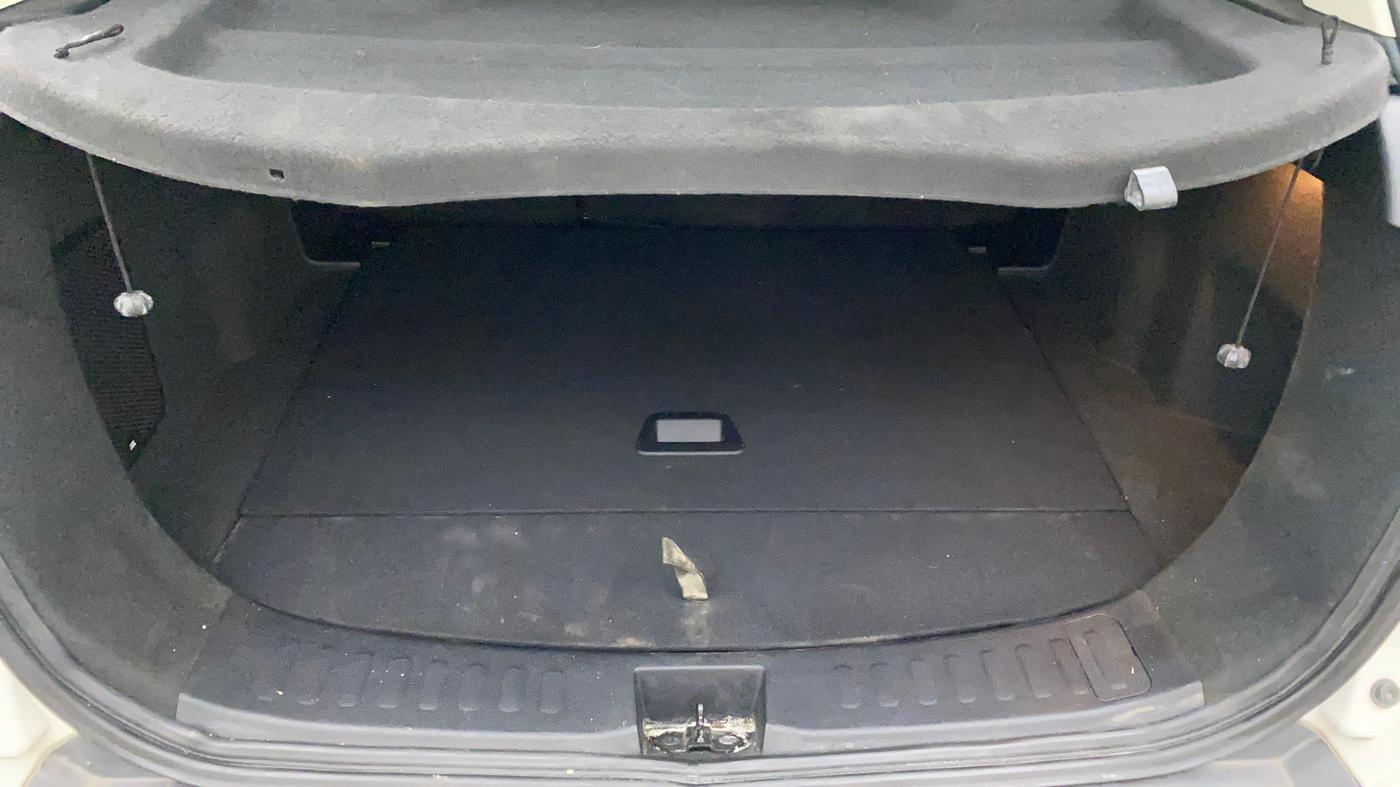 2020 Tata Harrier XZA PLUS 2.0L DUAL TONE, Diesel, Automatic, 25,151 km, Boot Inside