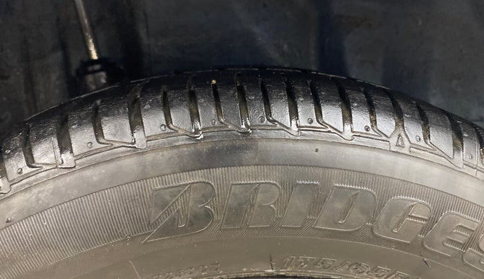 2015 Honda Amaze 1.2L I-VTEC VX, Petrol, Manual, 83,389 km, Right Rear Tyre Tread