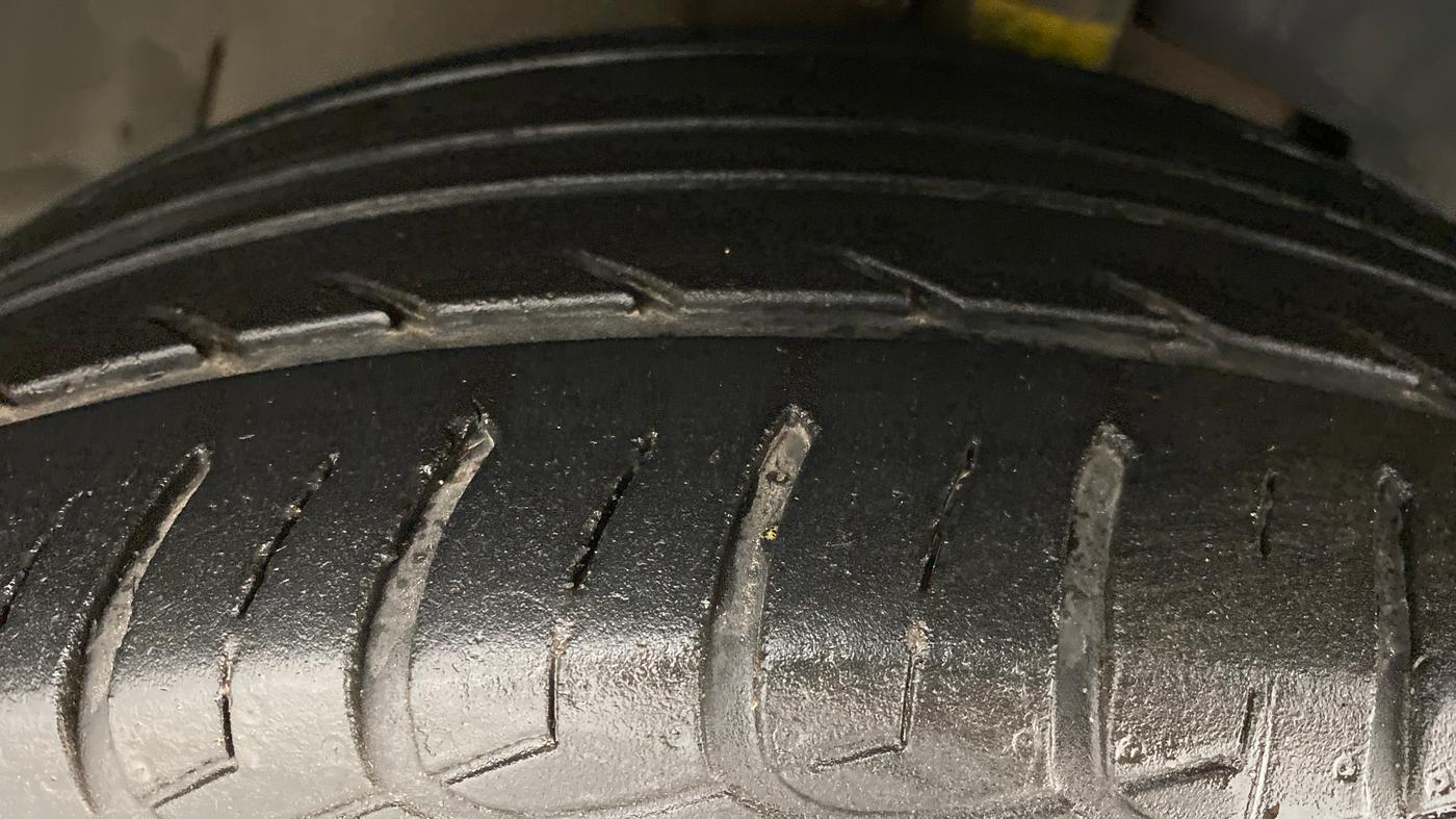 2019 Ford Ecosport 1.5 TITANIUM PLUS TI VCT AT, Petrol, Automatic, 42,815 km, Right Front Tyre Tread