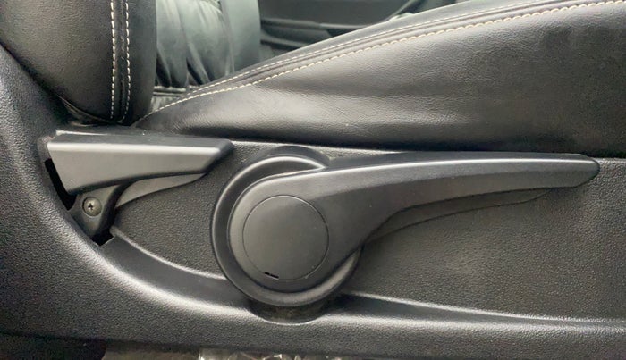 2017 Tata TIGOR XZ (O) PETROL, Petrol, Manual, 65,281 km, Driver Side Adjustment Panel