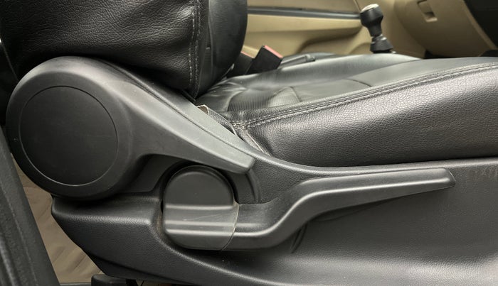 2019 Honda Amaze 1.2L I-VTEC VX, CNG, Manual, 92,394 km, Driver Side Adjustment Panel