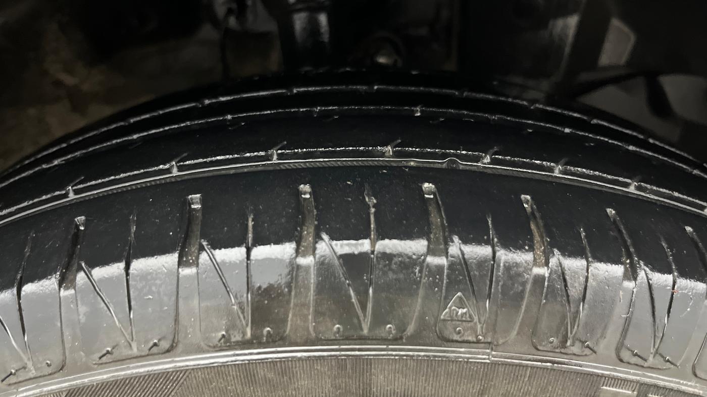 2019 Honda Amaze 1.2L I-VTEC VX, CNG, Manual, 92,394 km, Right Front Tyre Tread