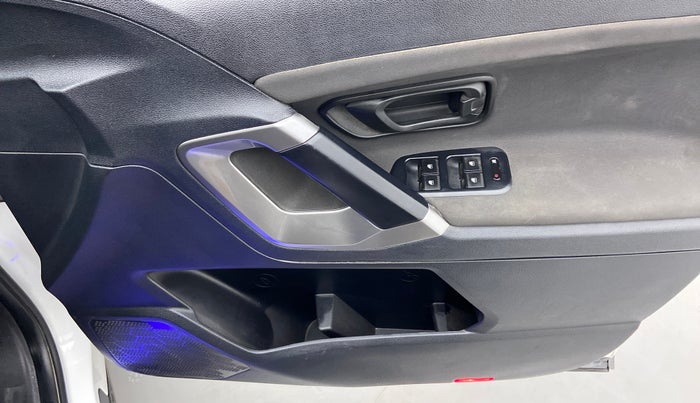 2020 Tata Harrier XM 2.0L Kryotec, Diesel, Manual, 17,974 km, Driver Side Door Panels Control