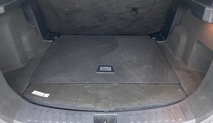 2020 Tata Harrier XM 2.0L Kryotec, Diesel, Manual, 17,974 km, Boot Inside View