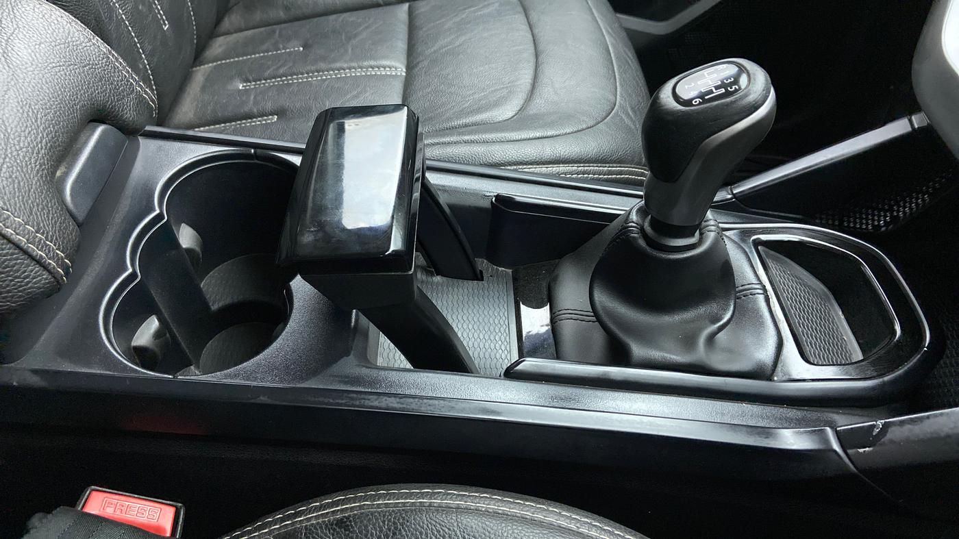 2020 Tata Harrier XM 2.0L Kryotec, Diesel, Manual, 17,974 km, Gear Lever