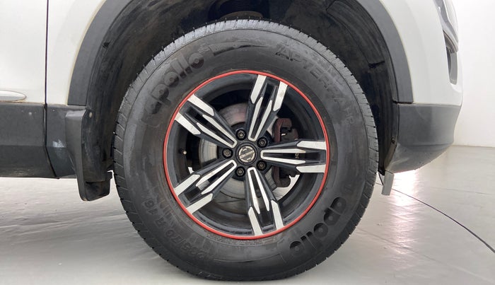 2020 Tata Harrier XM 2.0L Kryotec, Diesel, Manual, 17,974 km, Right Front Wheel