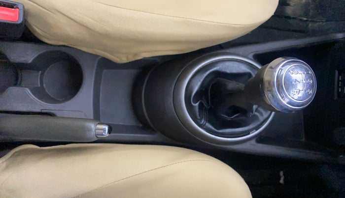 2014 Hyundai i20 SPORTZ 1.2, Petrol, Manual, 70,783 km, Gear Lever