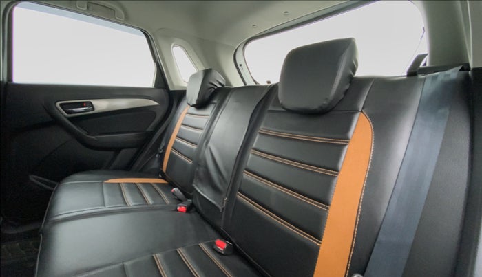 2019 Maruti Vitara Brezza ZDI AMT, Diesel, Automatic, 42,124 km, Right Side Rear Door Cabin