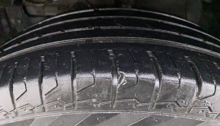 2019 Maruti Vitara Brezza ZDI AMT, Diesel, Automatic, 42,124 km, Left Front Tyre Tread