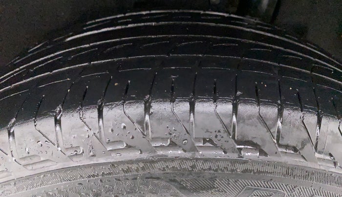 2019 Maruti Vitara Brezza ZDI AMT, Diesel, Automatic, 42,124 km, Left Rear Tyre Tread